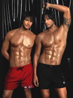 /album/flavio%20e%20gustavo%20os%20gem%c3%aaos%20gostosos/os-gemeos-med-03-10-jpg/